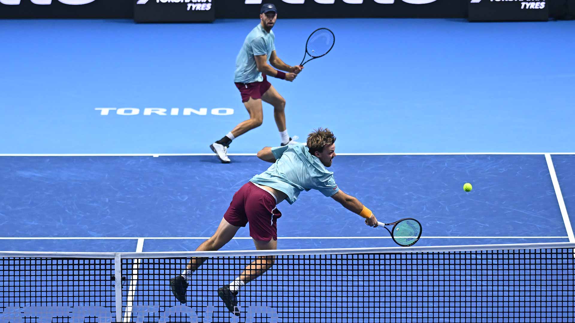 Defending duo denies Italians in Turin's tense finale