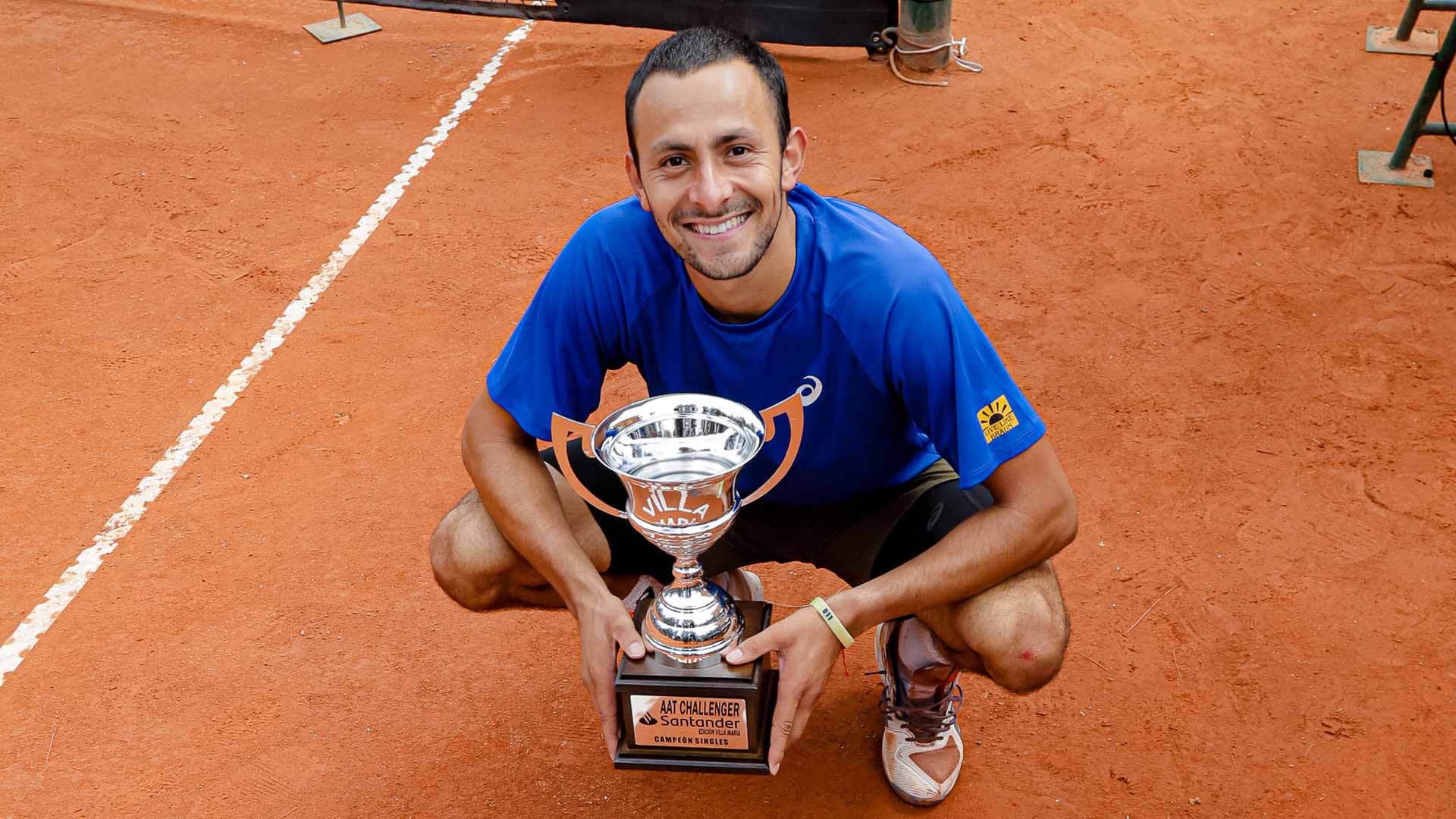 Nava forges ahead on clay with fourth Challenger triumph