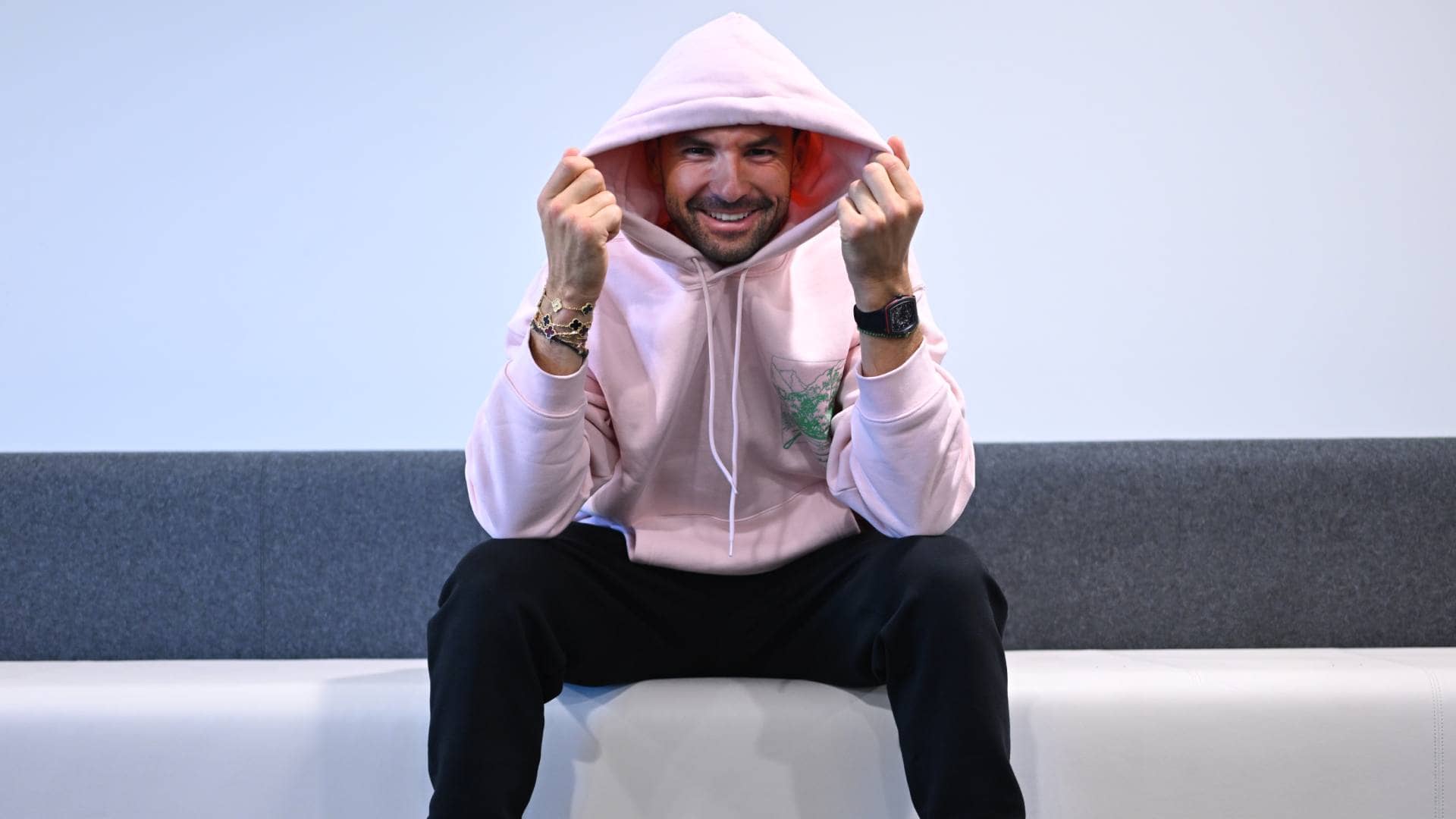 Dimitrov savors Paris return amid injury shadows