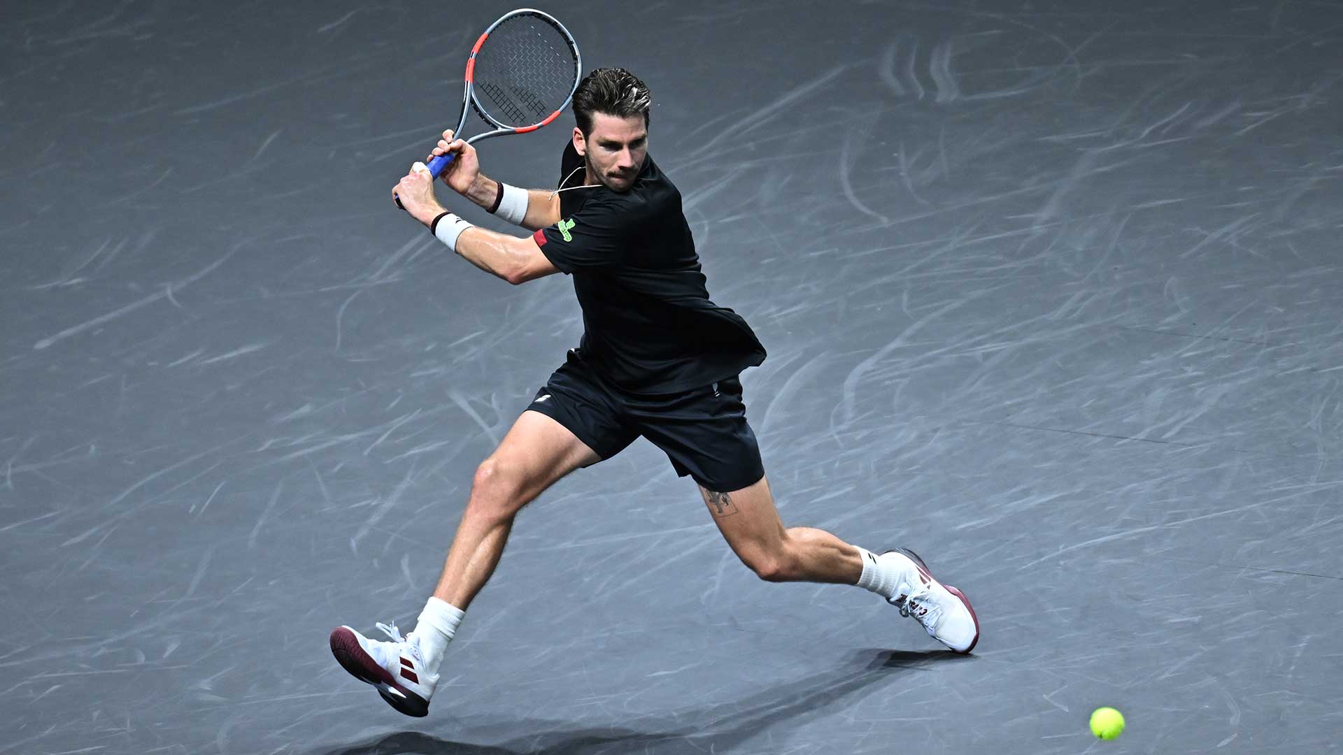 Norrie upends Alcaraz to shatter Paris expectations