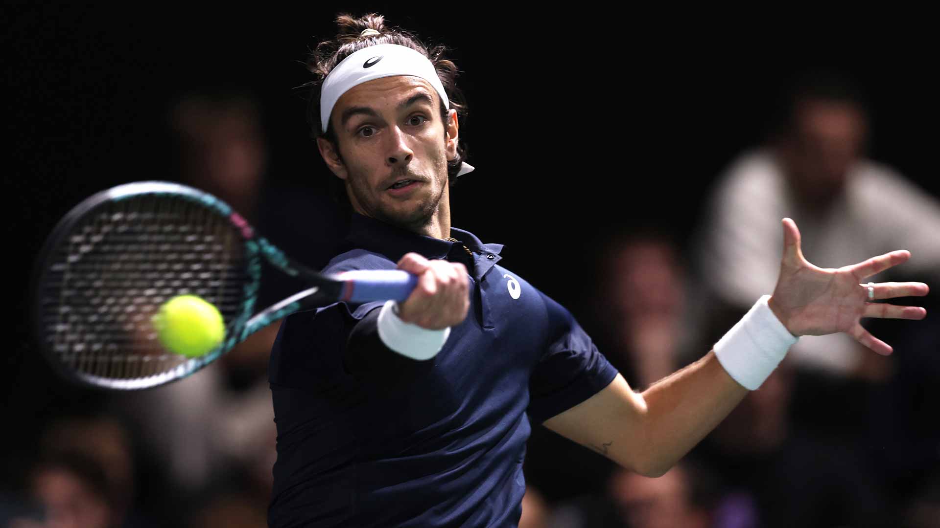 Musetti rescues Turin dream in Wawrinka thriller