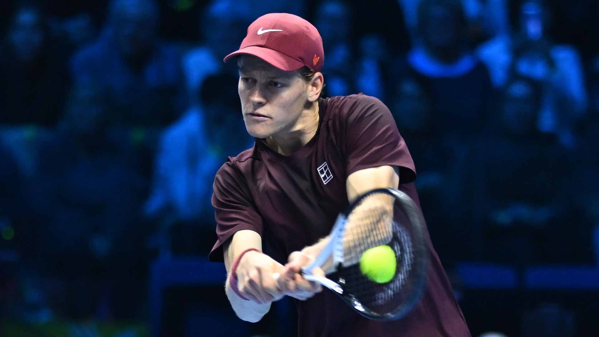 Sinner's poise propels Turin semifinal advance