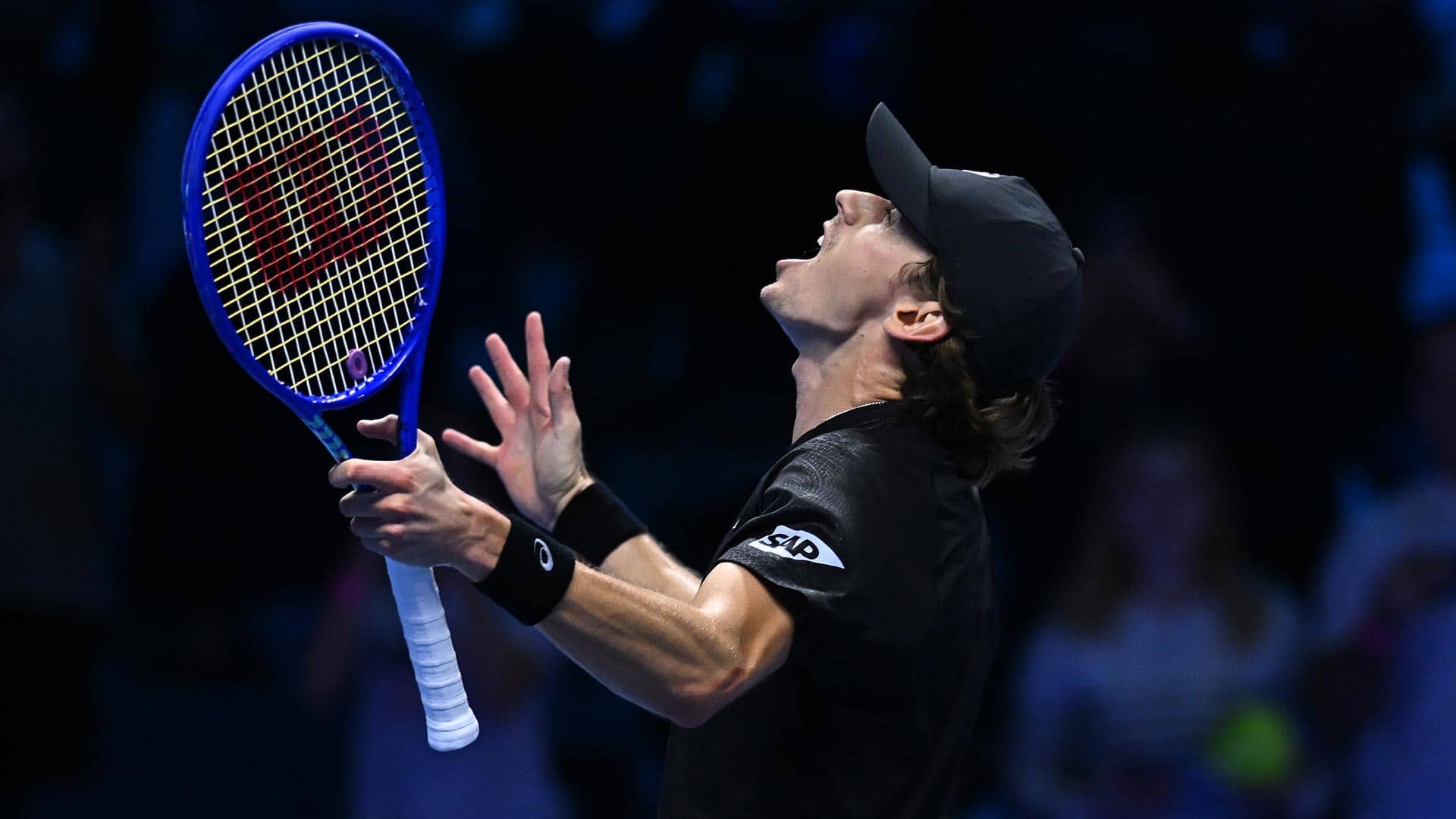 De Minaur digs deep to edge Fritz in Turin