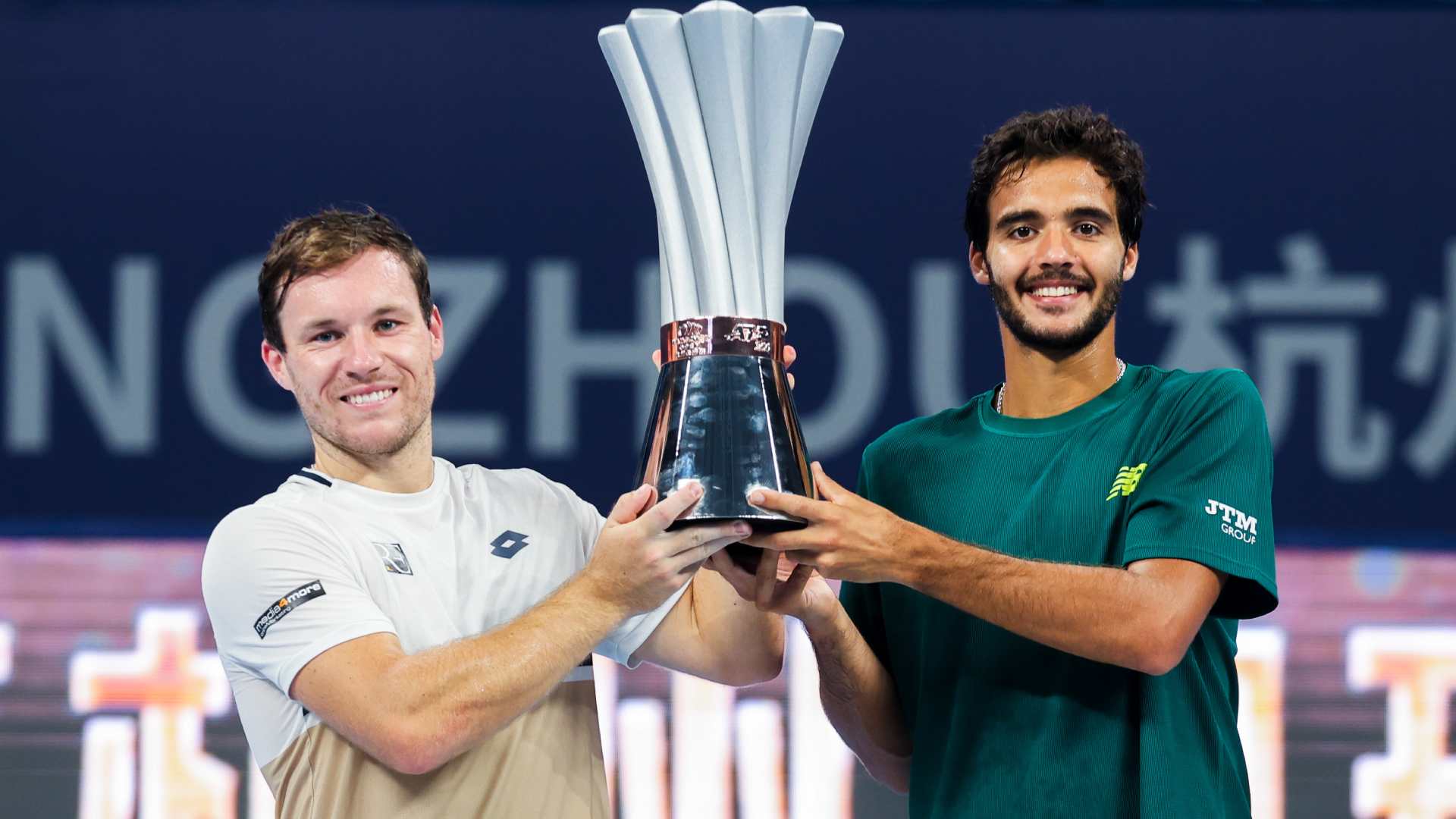 Doubles partnerships seize momentum in Asian finals